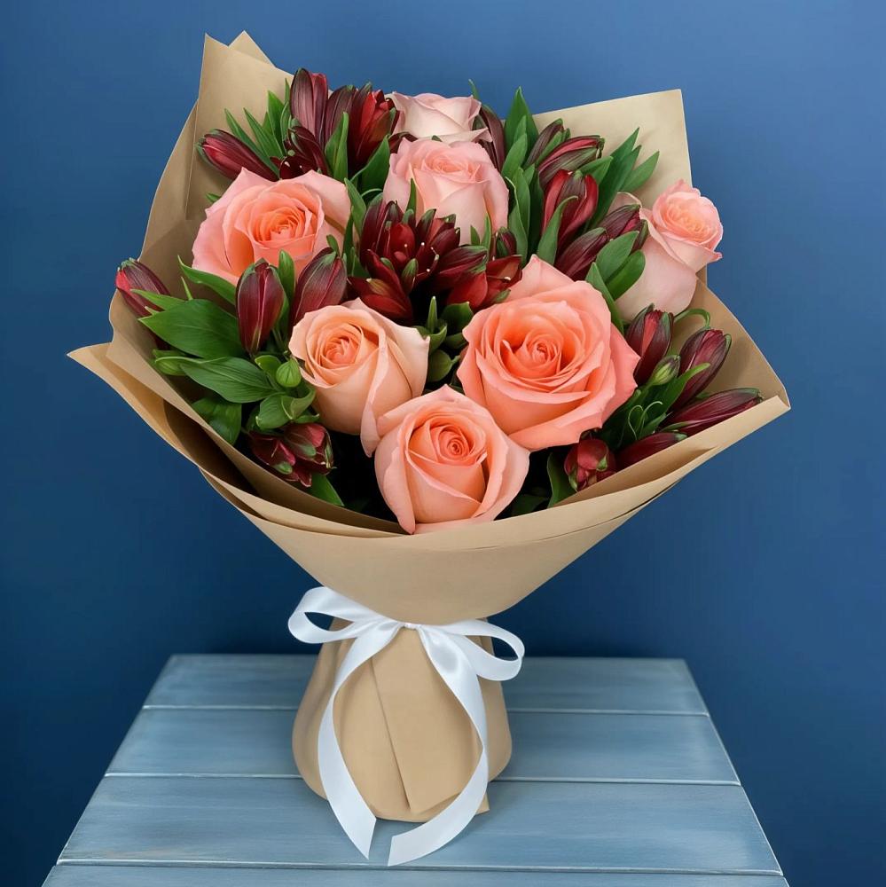 Букет цветов из: Розы и Альстромерии в Любытино