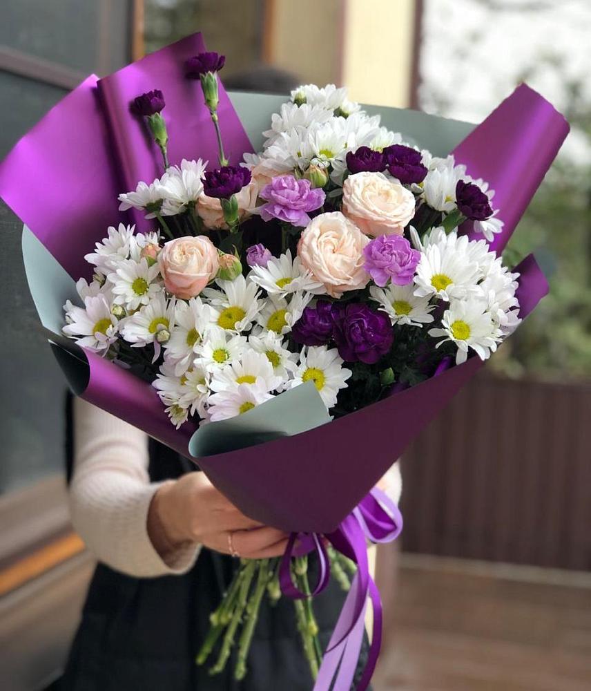 Букет цветов из: Хризантемы, Гвоздики и Розы в Любытино