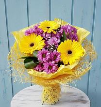 Букет цветов из:  Хризантемы и Герберы в Любытино