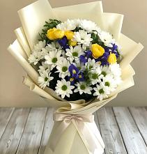 Букет цветов из:  Ирисы, Хризантемы и Розы #REPLACE_PRED# Любытино