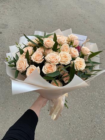 Букет Кремовые розы Латте в Любытино