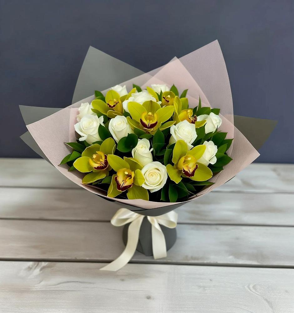 Букет цветов из: Орхидеи и Розы в Любытино