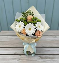 Букет цветов из:  Герберы, Розы и Хризантемы в Любытино